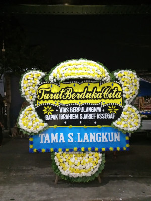 Papan Bunga Duka di Jatisarono